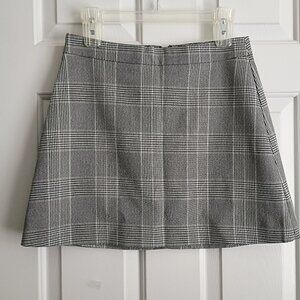 EXPRESS Gray Plaid Mini Skirt Size 4